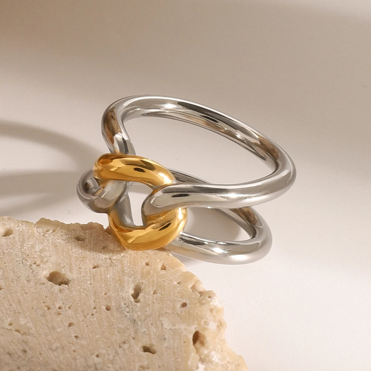 Knot Hollow Ring