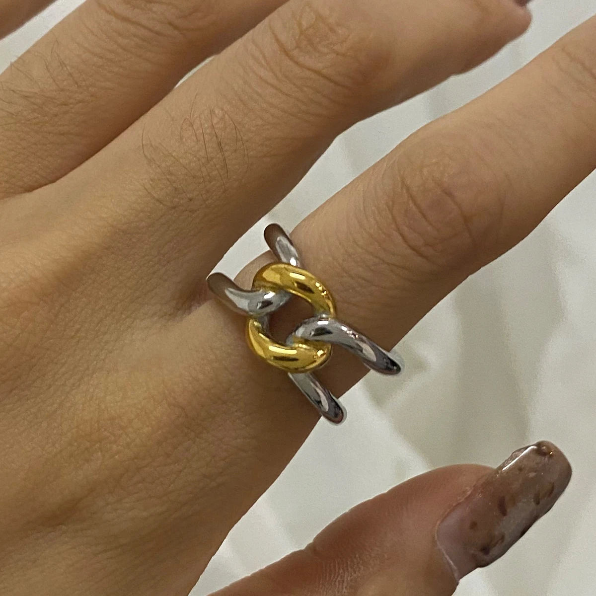 Knot Hollow Ring
