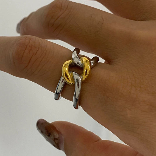 Knot Hollow Ring