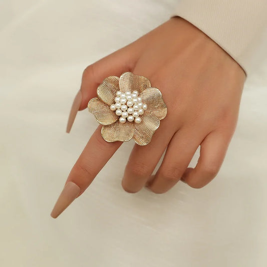 Big Flower Ring