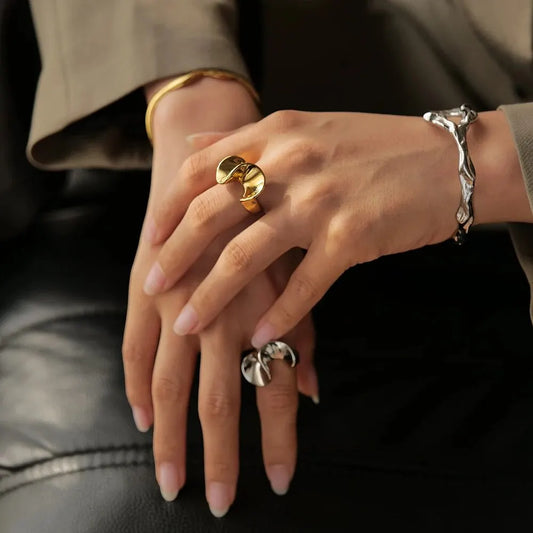 Wavy Ruffle Ring