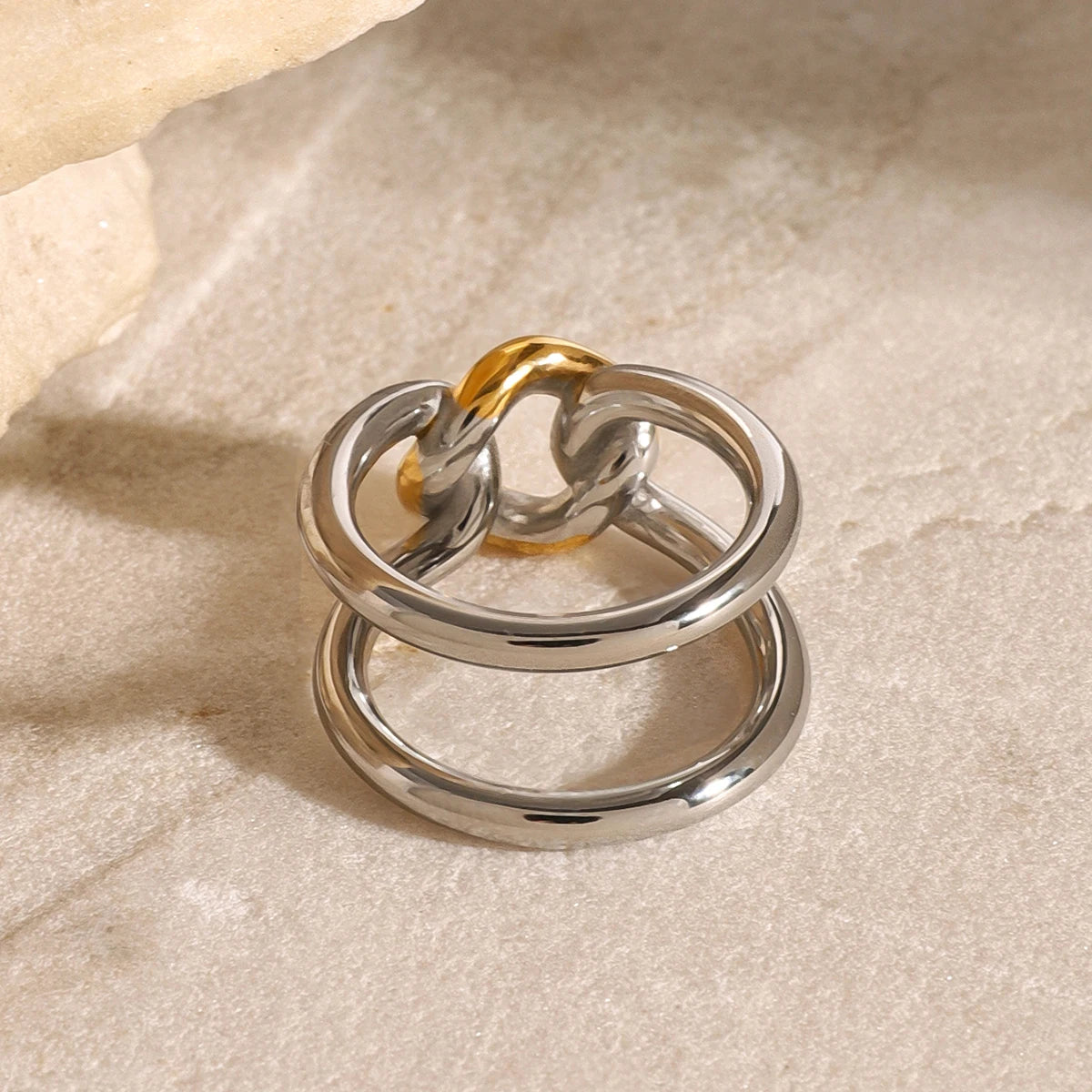 Knot Hollow Ring